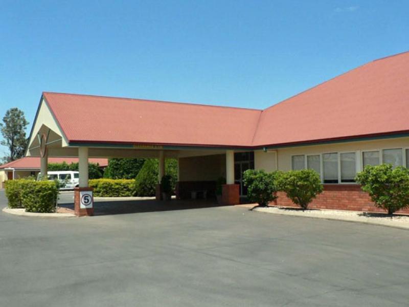 Emerald Explorers Inn Bagian luar foto