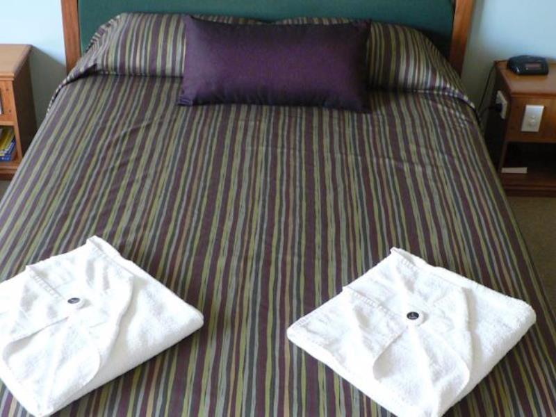 Emerald Explorers Inn Bagian luar foto